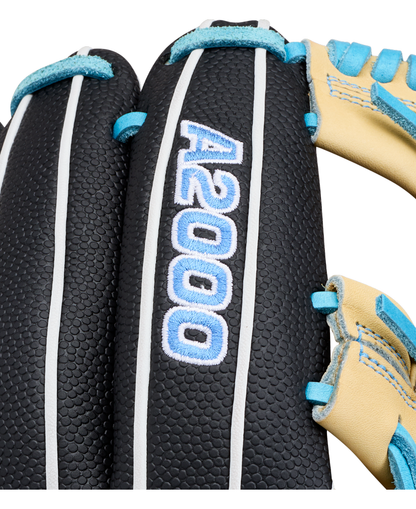 Wilson A2000 FP1175SS 11.75" Fastpitch Glove: WBG06601RT1175