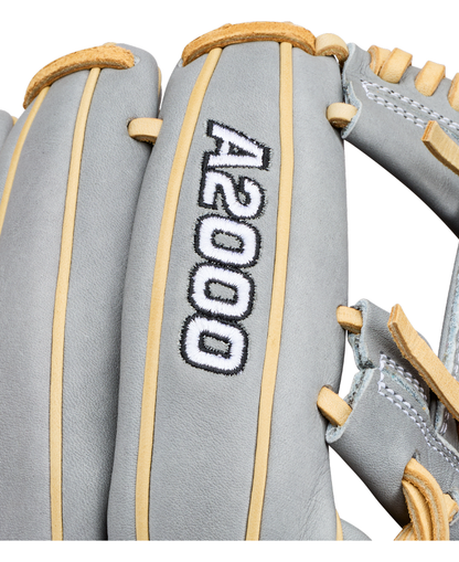Wilson A2000 H12 12" Fastpitch Glove: WBG06801RT12