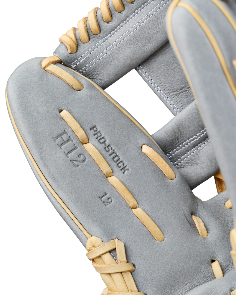 Wilson A2000 H12 12" Fastpitch Glove: WBG06801RT12