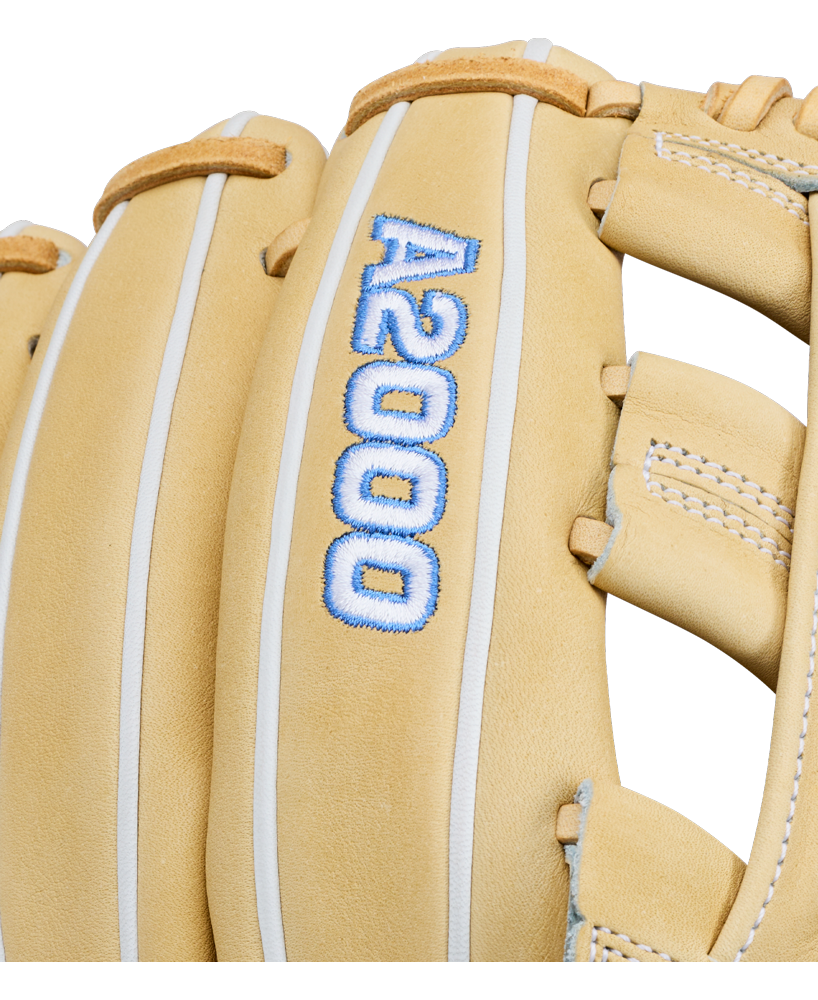 Wilson A2000 FP1712 12" Fastpitch Glove: WBG06901RT12
