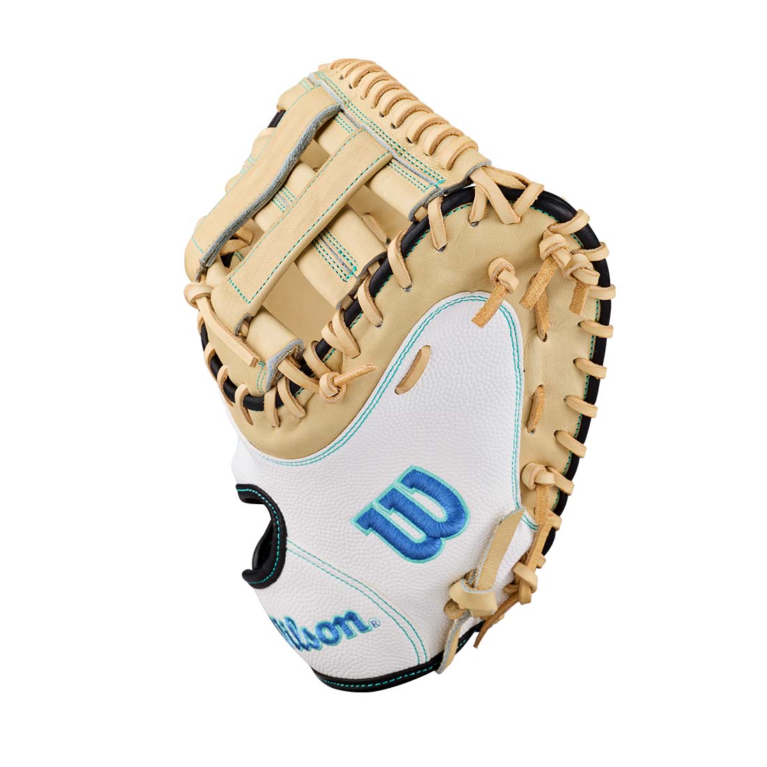 2027 Wilson A2000 FPM23SS 34" Fastpitch Catcher's Mitt: WBG07301RT34