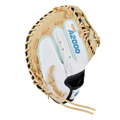 2027 Wilson A2000 FPM23SS 34" Fastpitch Catcher's Mitt: WBG07301RT34