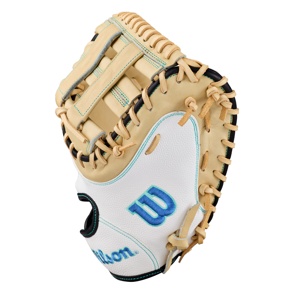 Wilson A2000 FPCM23SS 34" Fastpitch Catcher's Mitt: WBG07301RT34