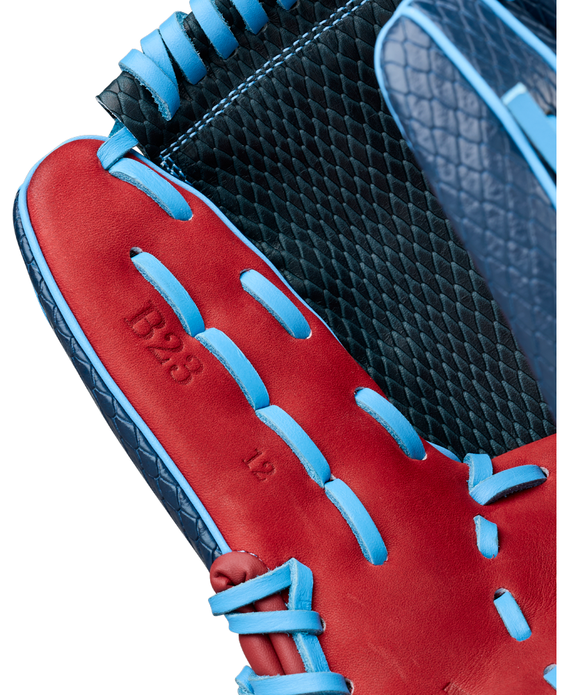 Wilson A1000 B23 GENO 12" Baseball Glove: WBG26601RT12