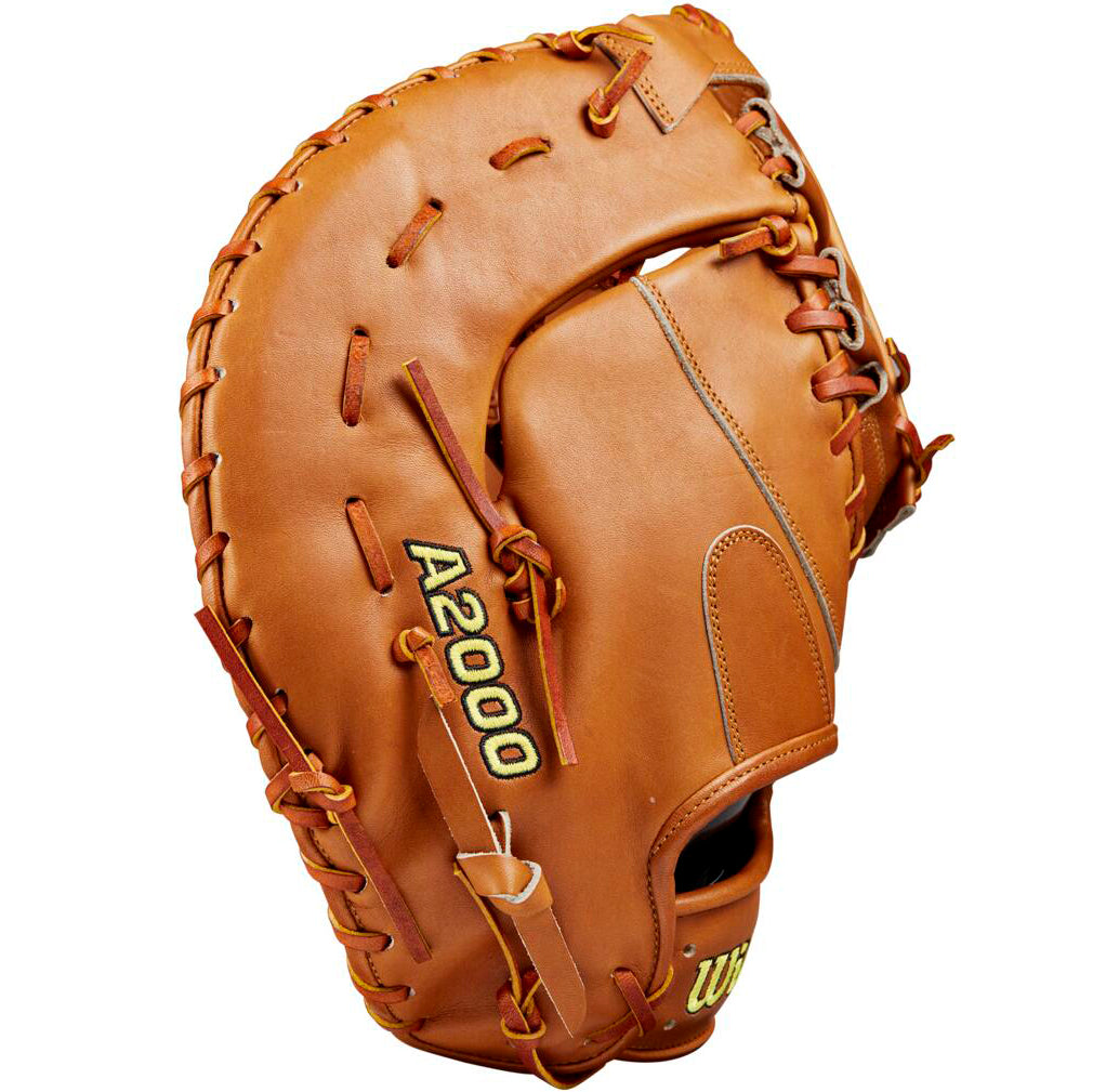 Wilson A2000 1679 12.5" Baseball First Base Mitt: WBW102099125