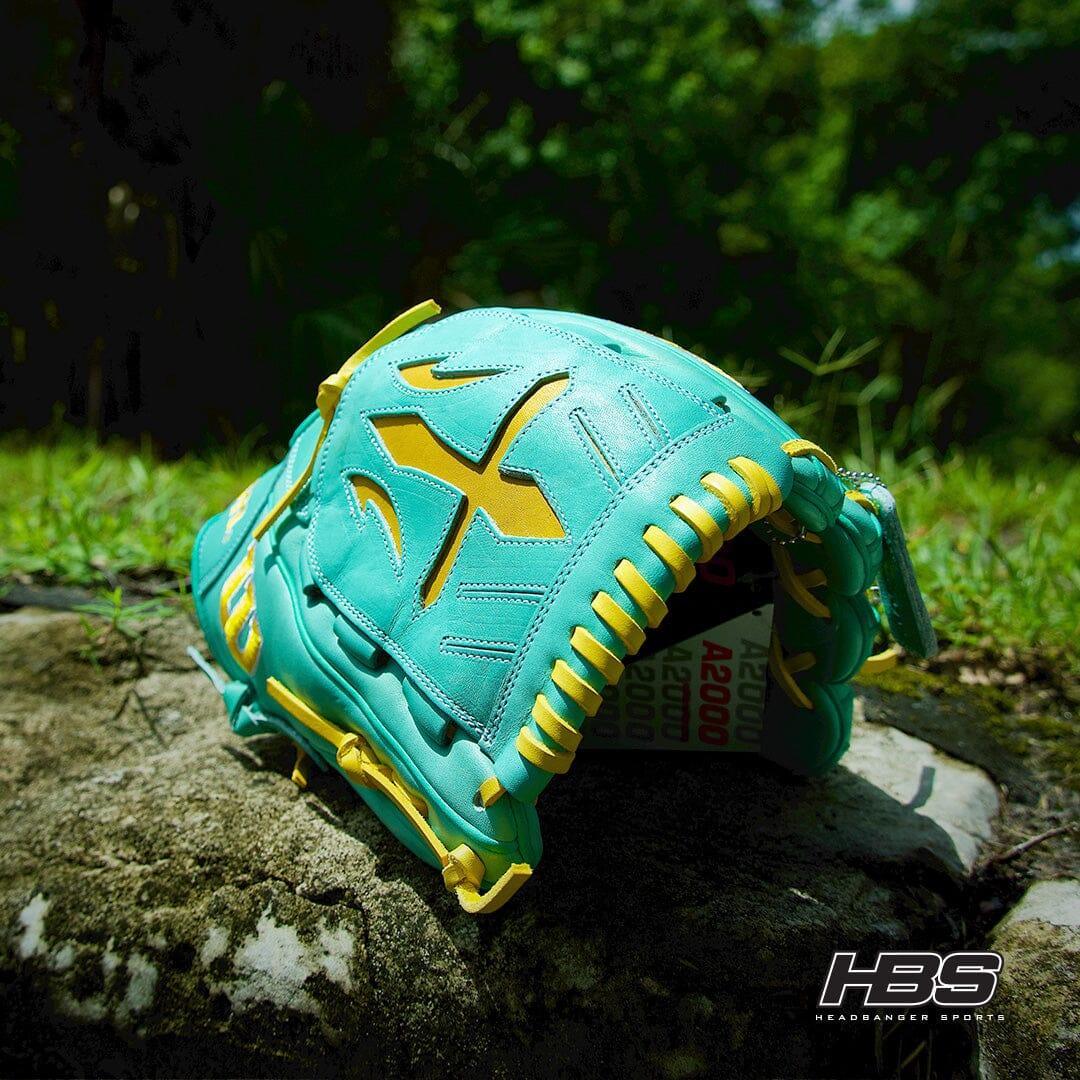 2024 Wilson A2000 B23 12" Pitcher's Baseball Glove: Seafoam & Yellow