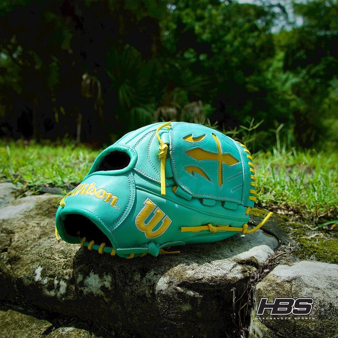 2024 Wilson A2000 B23 12" Pitcher's Baseball Glove: Seafoam & Yellow