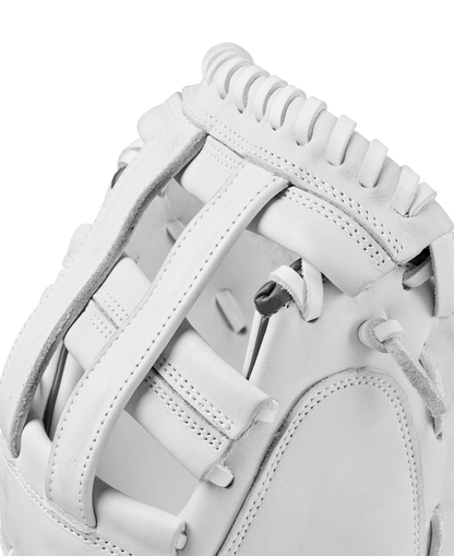 Wilson A1000 CM33 33" Fastpitch Catcher's Mitt: WBW10260033