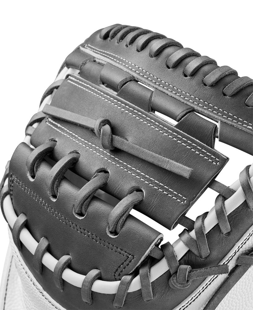 Wilson A2000 FPCM23 34" Fastpitch Catcher's Mitt: WBW10268134