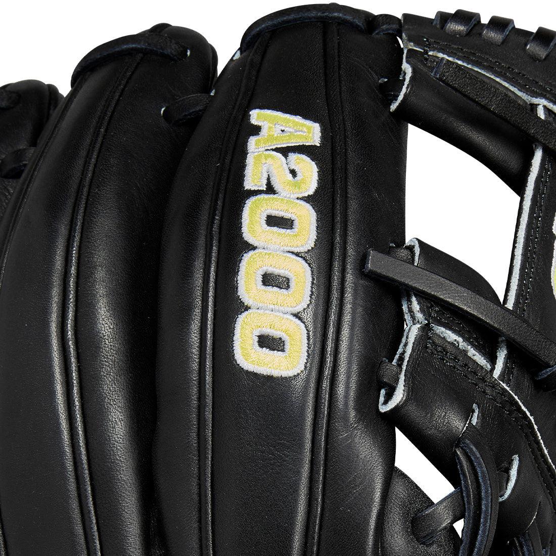 Wilson A2000 Classic DP15 11.5" Infield Baseball Glove: WBW102726115