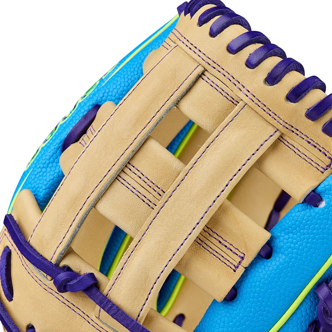 Wilson A2000 1750SS 12.5" Winter Collection Baseball Glove: WBW104006125