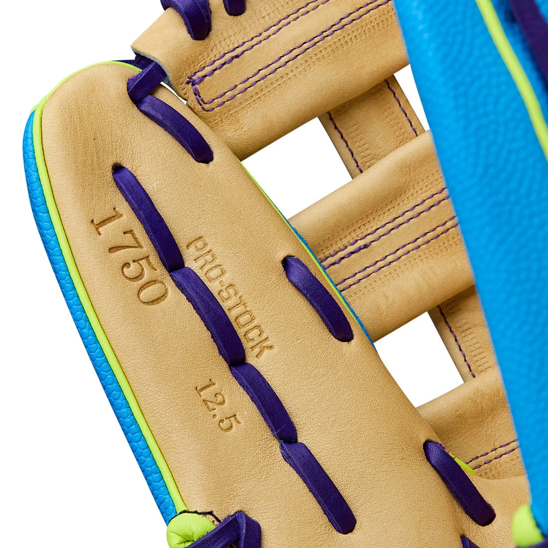 Wilson A2000 1750SS 12.5" Winter Collection Baseball Glove: WBW104006125