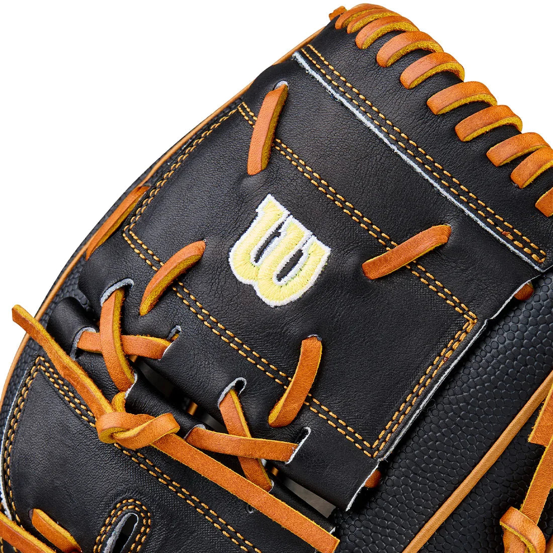 2026 Wilson A2000 Classic Series B125SS 12.5" Pitcher Baseball Glove: WBW104119125