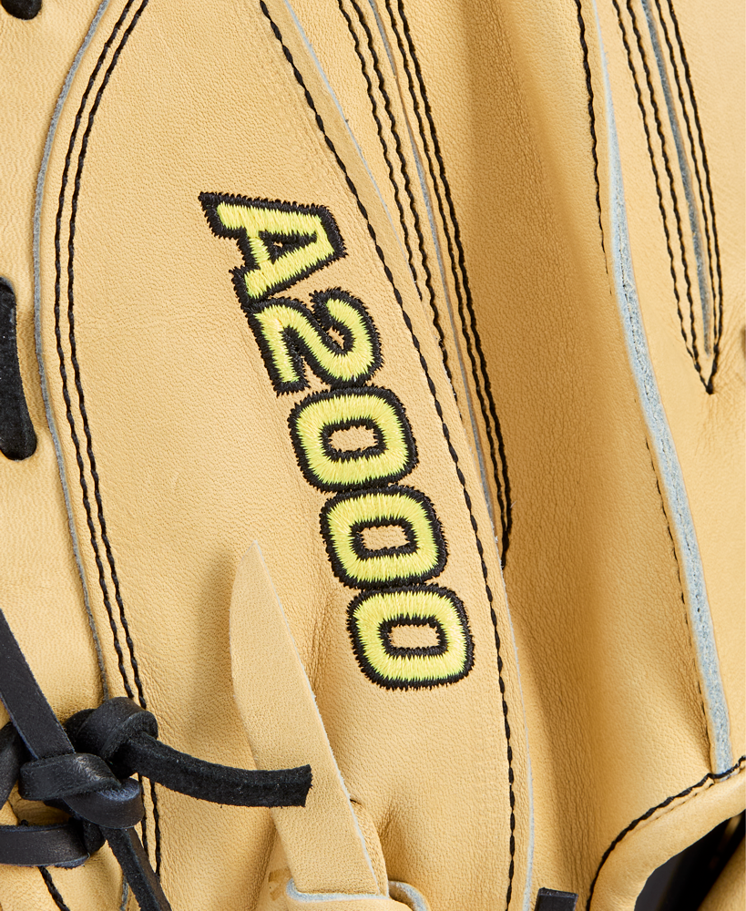 Wilson A2000 1734 34" Baseball Catcher's Mitt: WBW10412934
