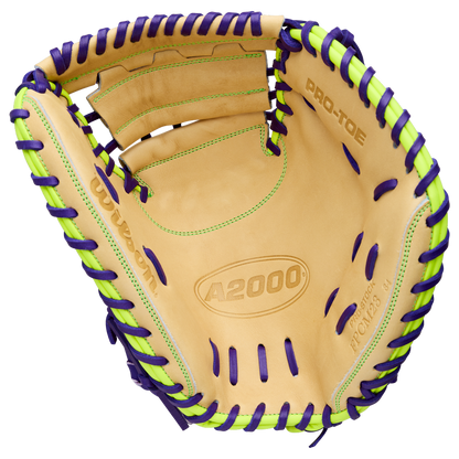 Wilson A2000 FPCM23 34" Fastpitch Catcher's Mitt: WBW10423934