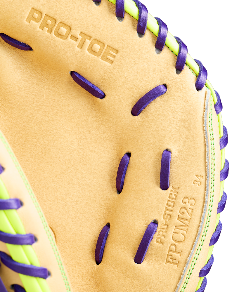 Wilson A2000 FPCM23 34" Fastpitch Catcher's Mitt: WBW10423934