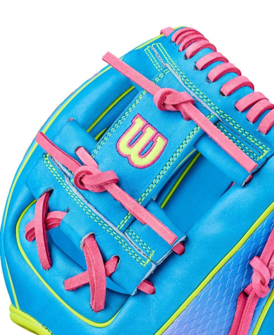 Wilson Love the Moment A2000 DP15 11.5" Baseball Glove: WBW104828115