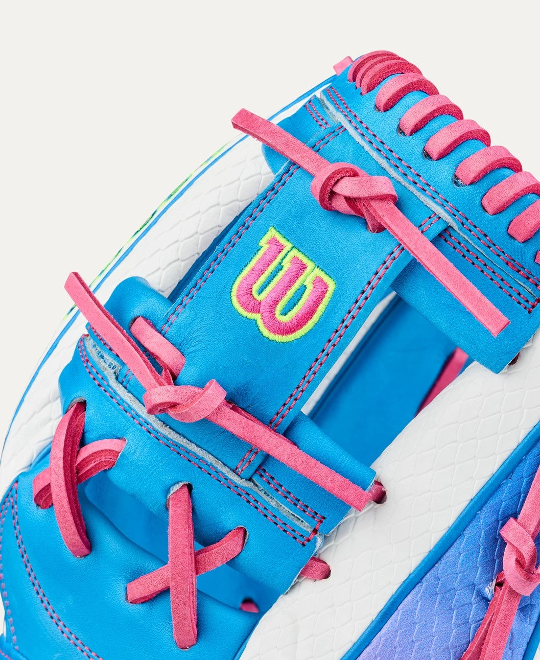 Wilson Love the Moment A2000 H12SS 12" Fastpitch Glove: WBW10483612