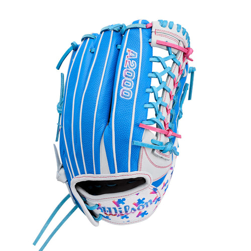 2026 Wilson Love The Moment A2000 FP T125 12.5" Fastpitch Softball Glove: WBW104839125