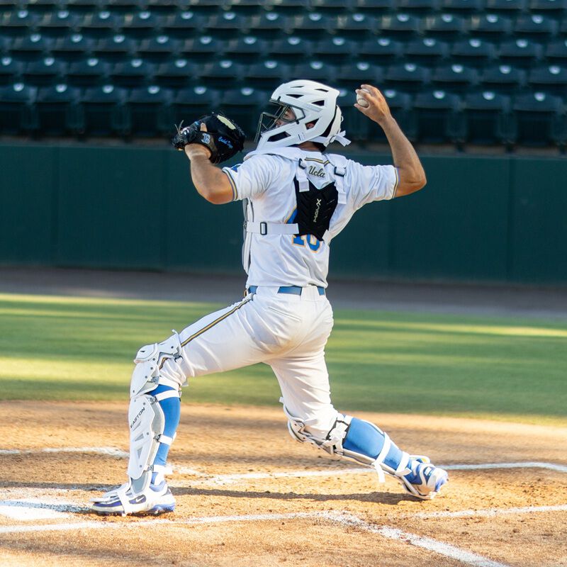 Easton Youth Mav X Baseball Catchers Kit