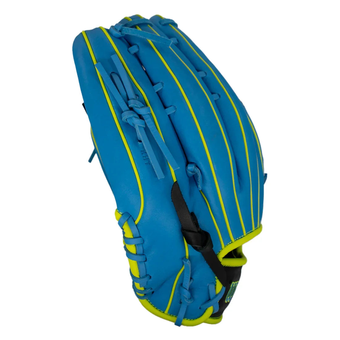 2025 Wilson "Canadian Exclusive" A1000 13" Slowpitch Softball Glove: WBW10456713
