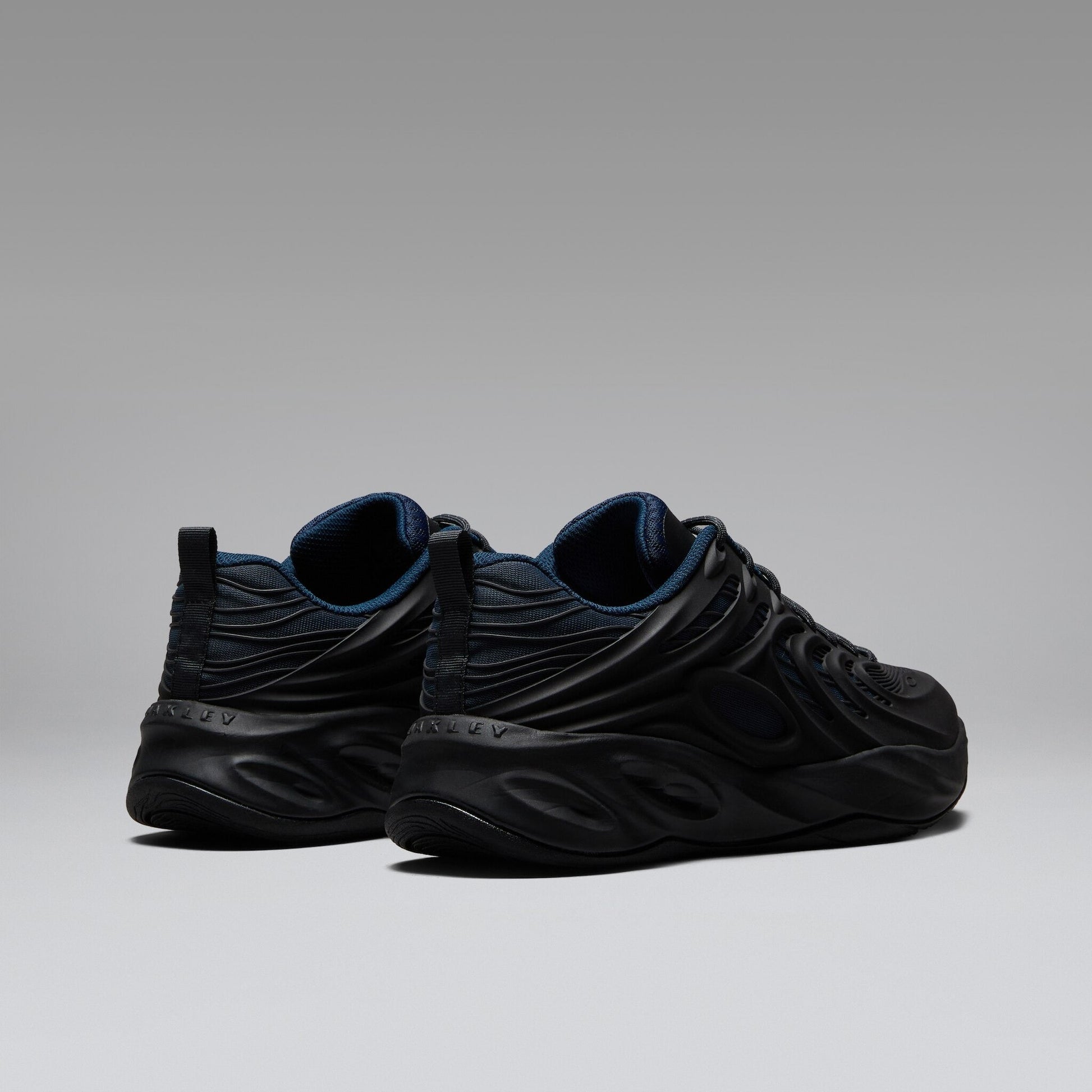 Oakley Men's Strike Sneakers