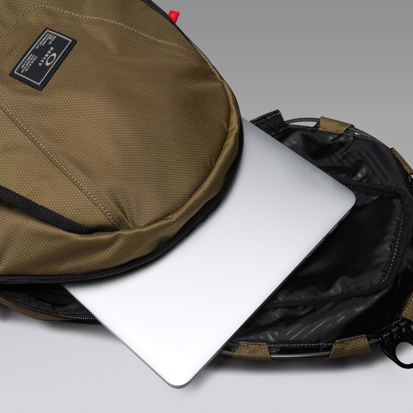 Oakley Bathroom Sink RC Backpack