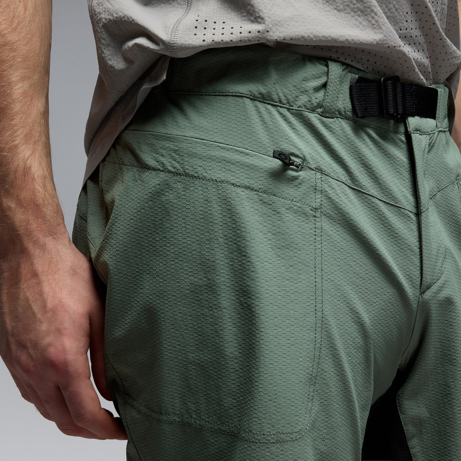 Oakley Men's Seeker Whip Lined Shorts