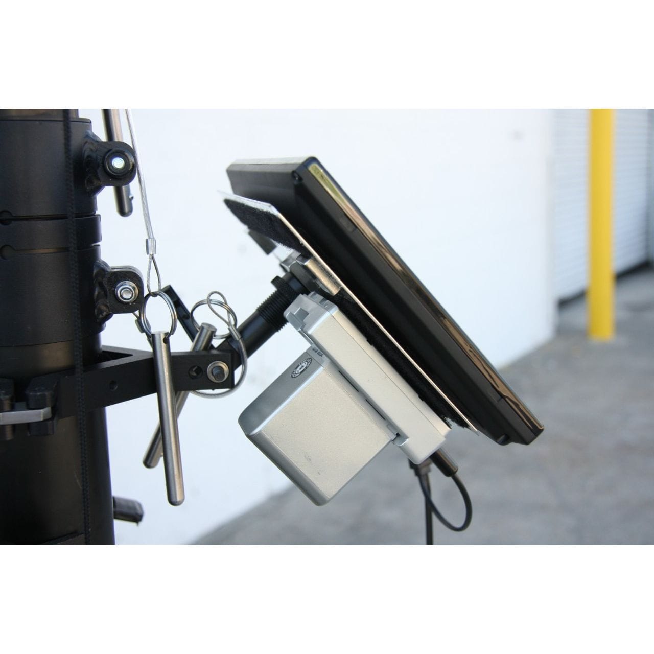 Hi-Pod Pro X23 (HD)+Mobile Kit - 23FT Pole Sports Video Recording Camera System