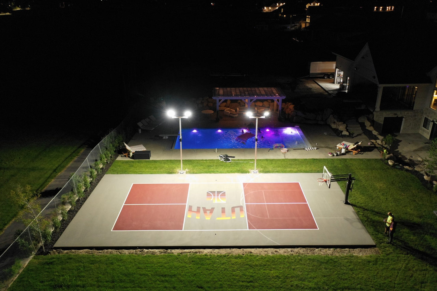 Dominator Basketball Court Light – Full Assembly