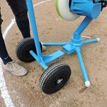 JUGS SP3 Softball Pitching Machine M1036