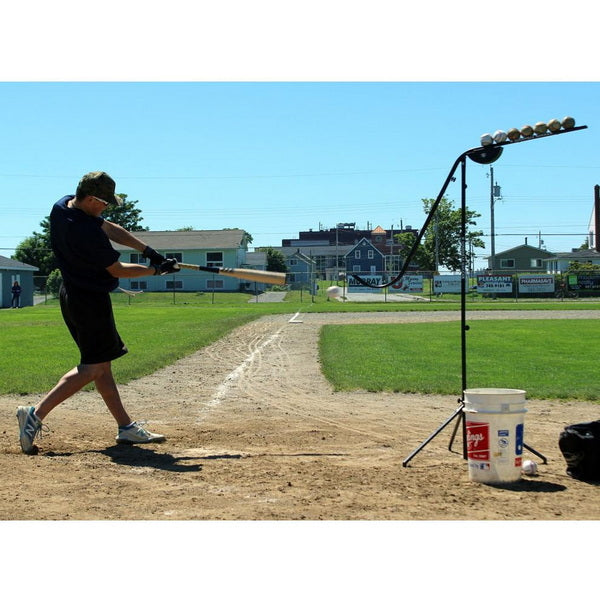 Louisville Slugger Soft-Toss Pitching Machine / Batting Tee