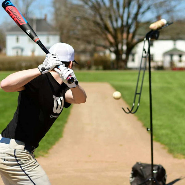Louisville Slugger Soft-Toss Pitching Machine / Batting Tee