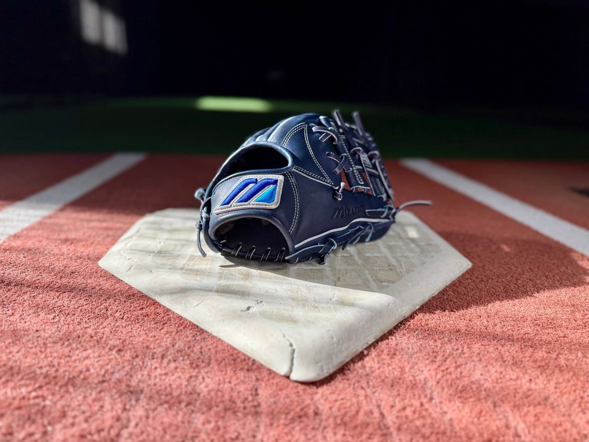Mizuno GMP-120MM 120th Anniversary Monogram 11.5" Baseball Glove