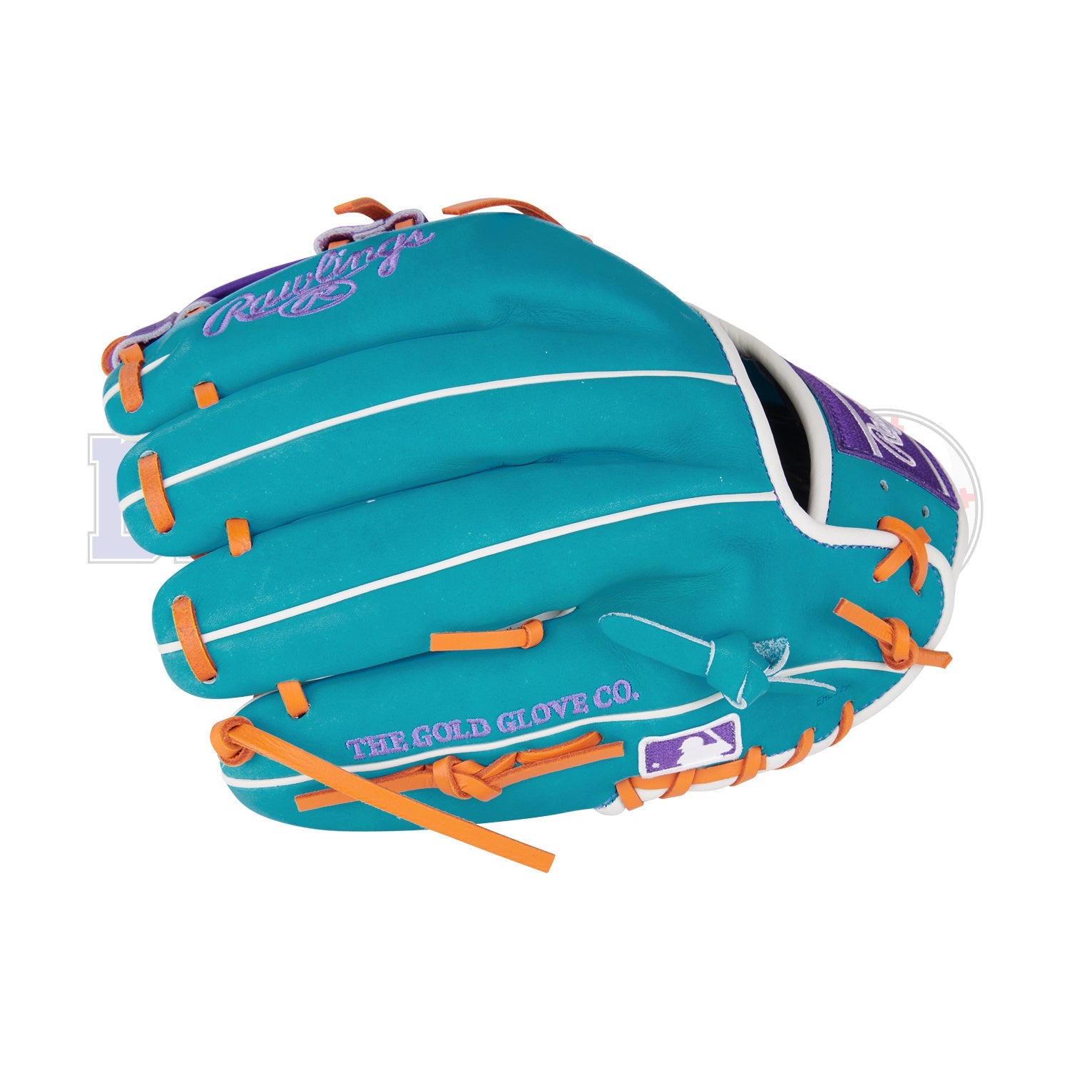 PROR205-32TEP April 2025 Gold Glove Club Heart of the Hide 11.75" Baseball Glove