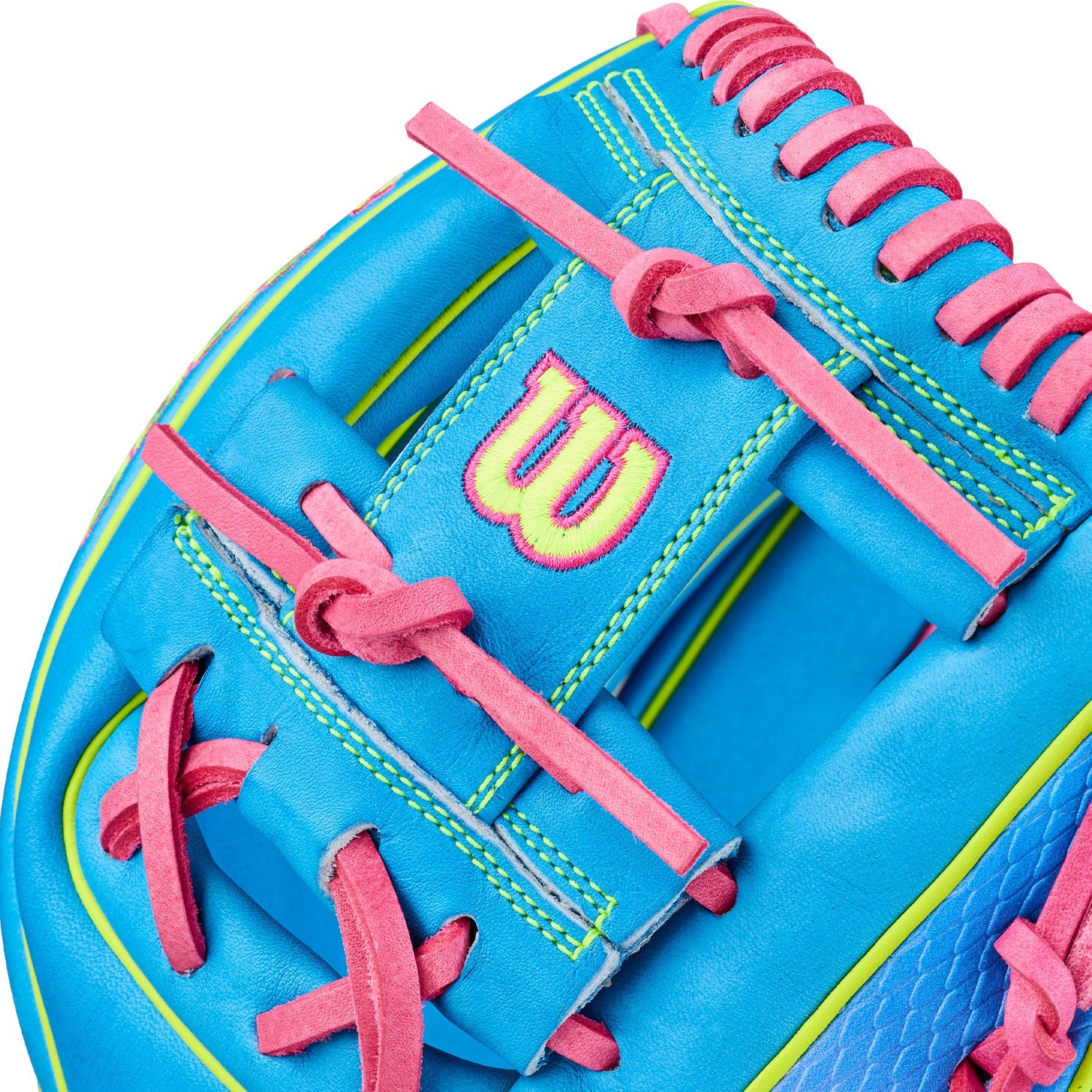Wilson A2000 2026 DP15 LTM 11.5" Baseball Glove