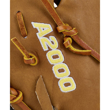 Wilson A2000 2027 Annual Collection 1677 12,5" Firstbase Baseball mitt