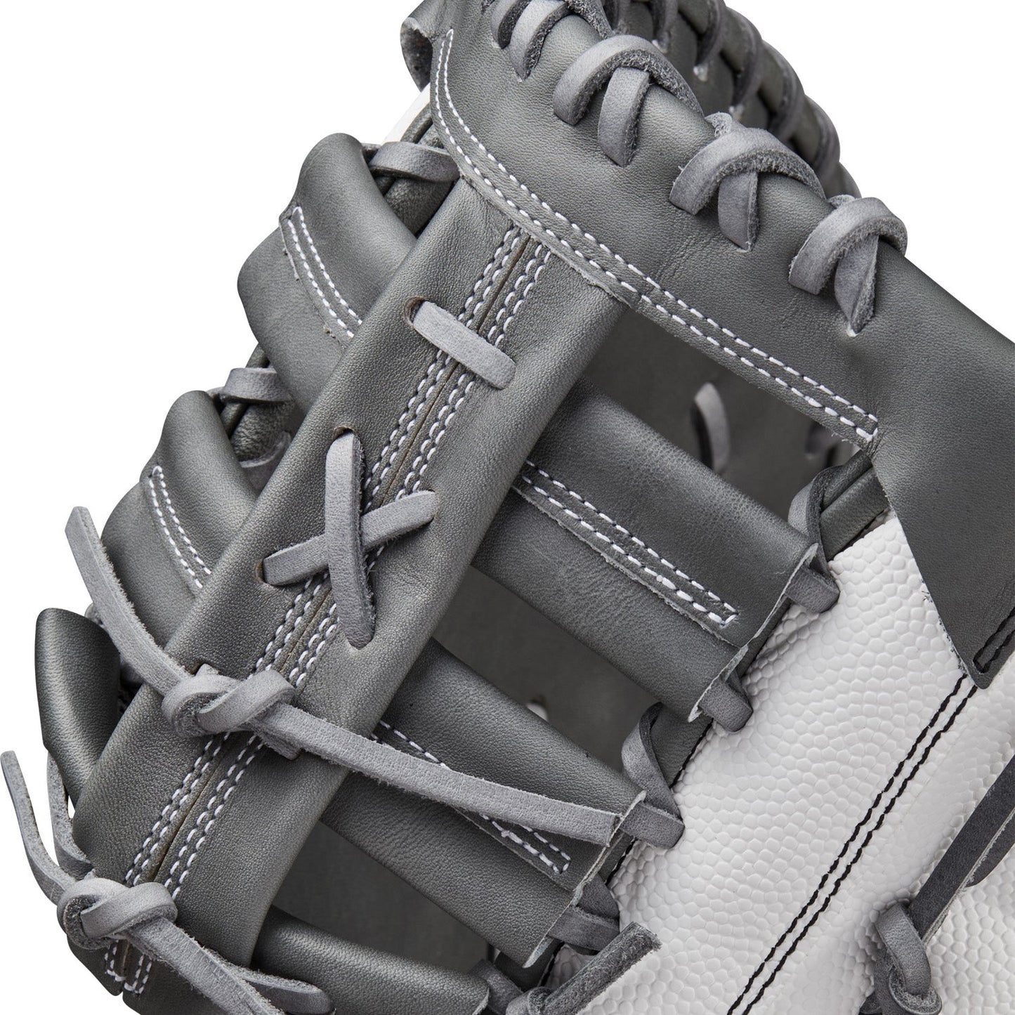 Wilson A2000 Classic 1620FP 12.5" Firstbase Softball Glove