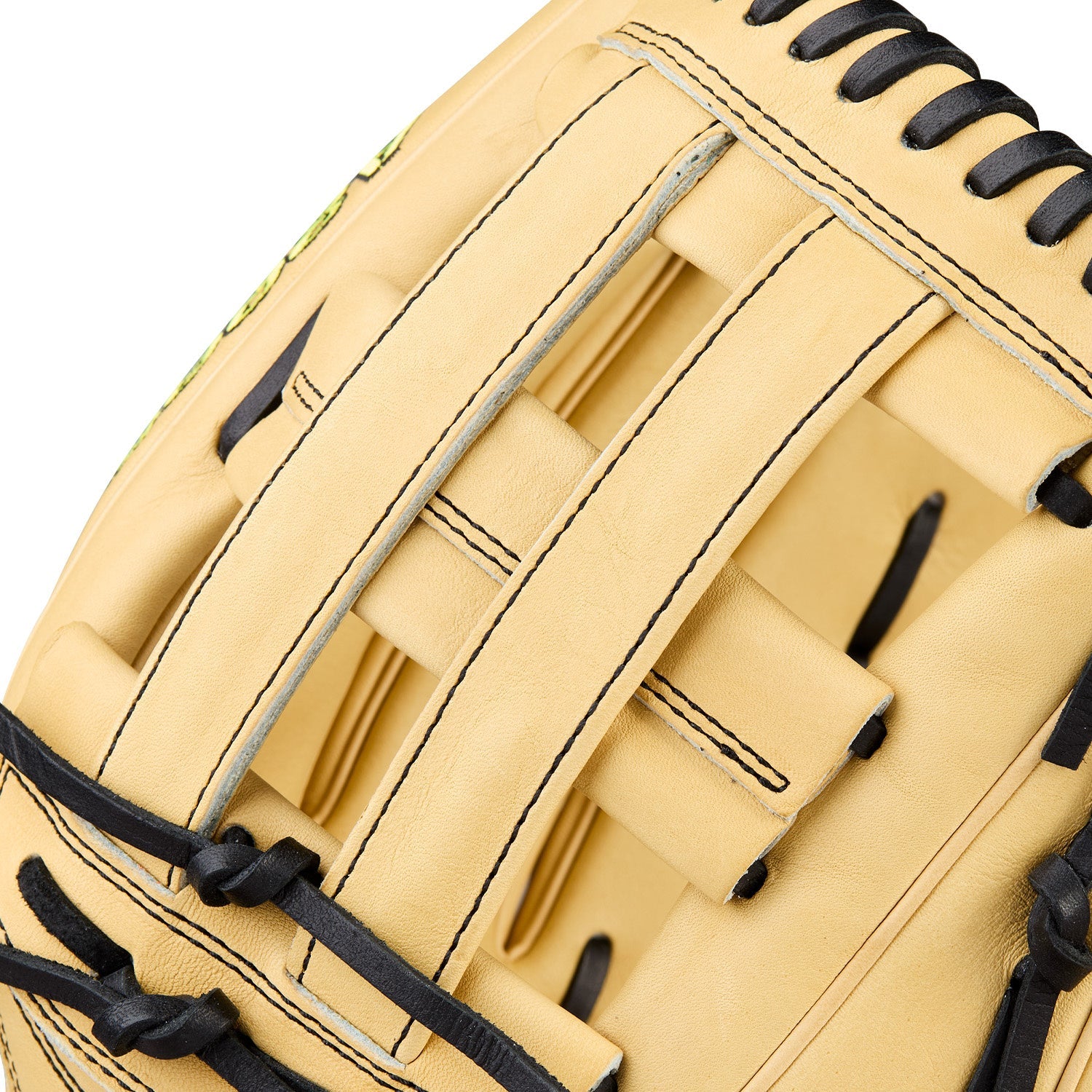 Wilson 2026 A2000 Classic 1777 Blonde 12.75'' Baseball Glove
