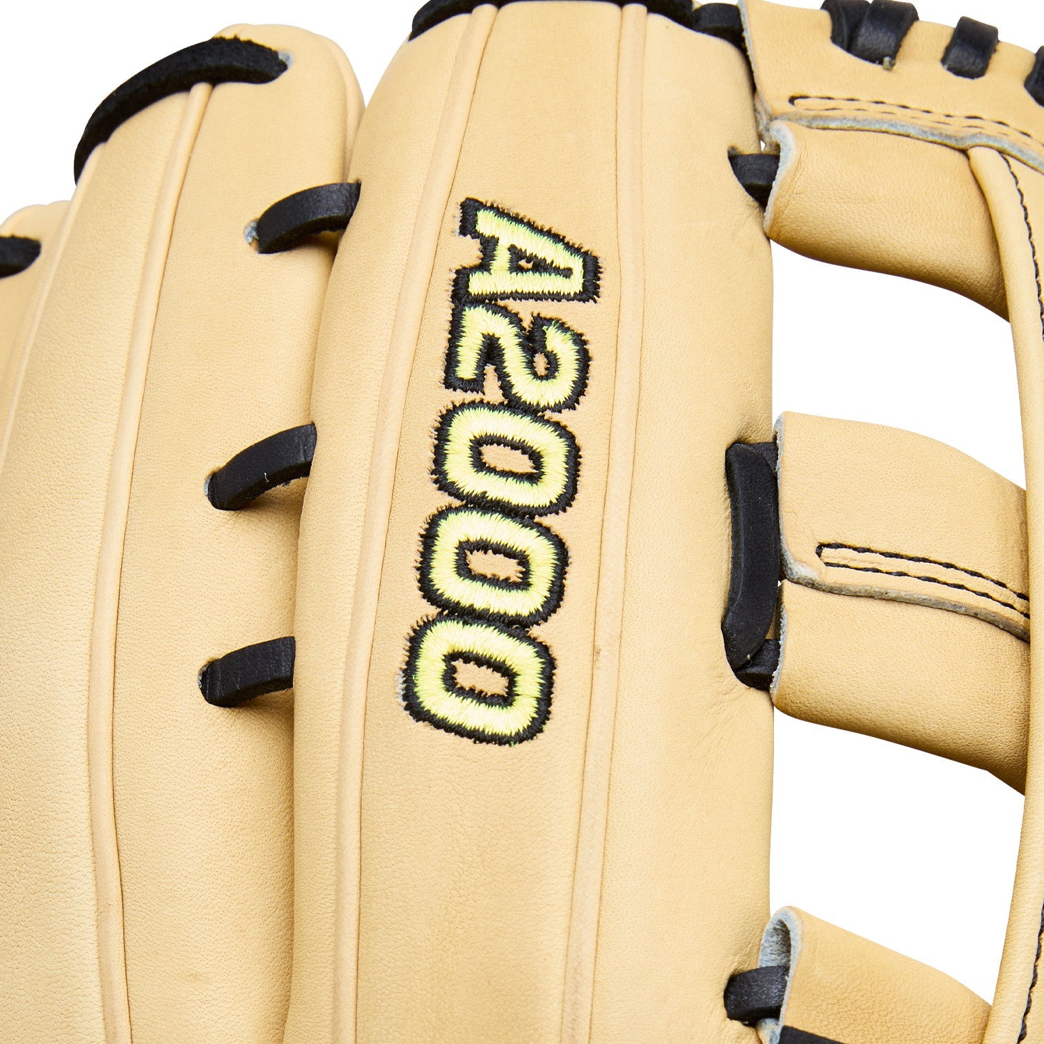 Wilson 2026 A2000 Classic 1777 Blonde 12.75'' Baseball Glove