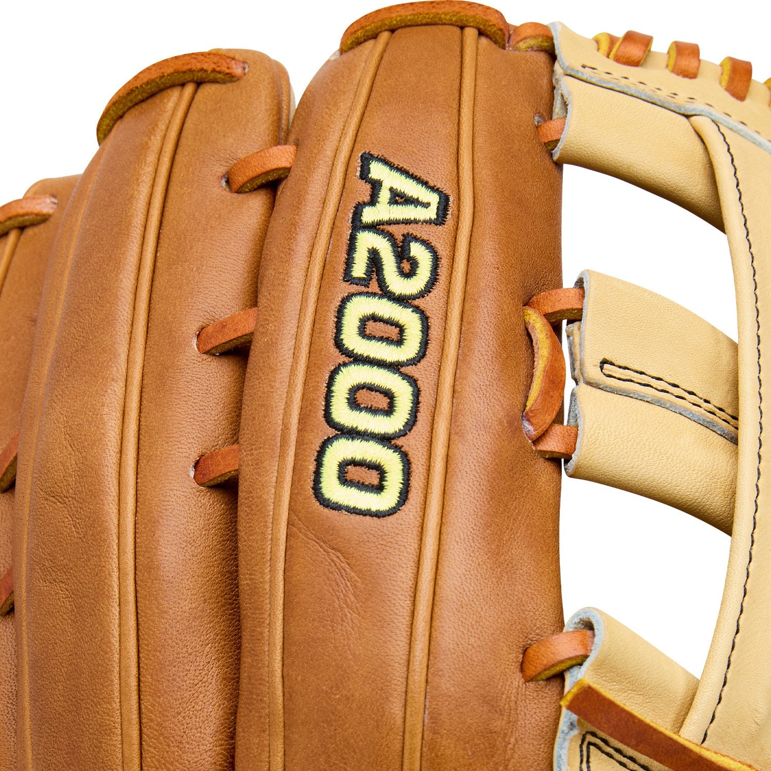 Wilson 2026 A2000 Classic 1777 Blonde Tan 12.75'' Baseball Glove