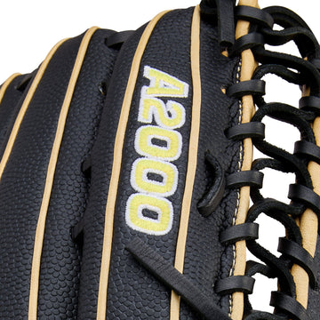 Wilson A2000 Classic Series OT7 w/SS 12.75” Outfield Baseball Glove
