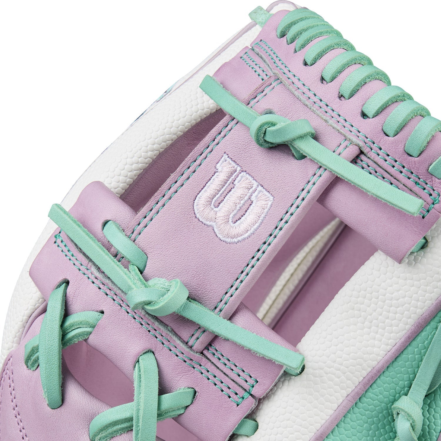 Wilson A2000 Fall 2025 FP1175 11.75" Softball Glove