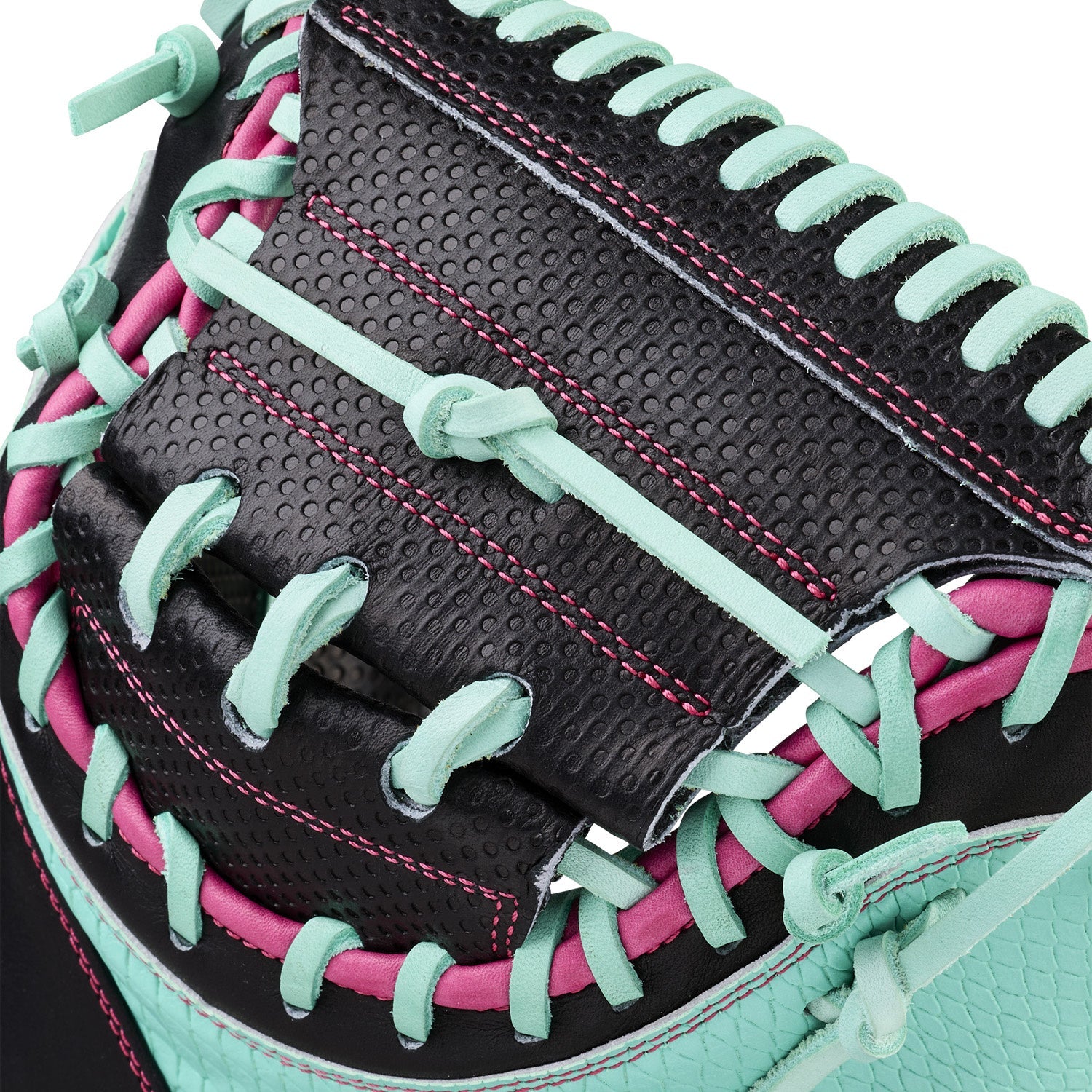 Wilson 2026 Spring A2000 M23SS 33.5'' Catcher's Baseball Glove